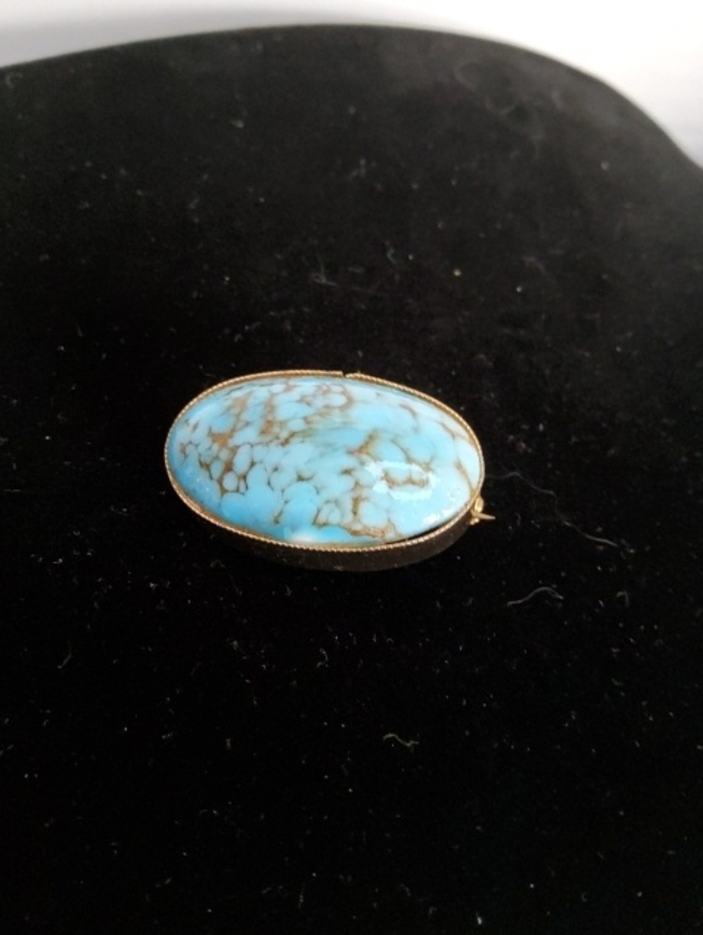 Vintage Oval Made In Austria brooch.